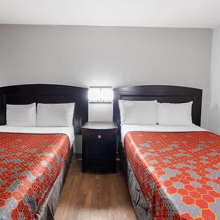 Red Carpet Inn Philadelphia Airport Lester Extérieur photo